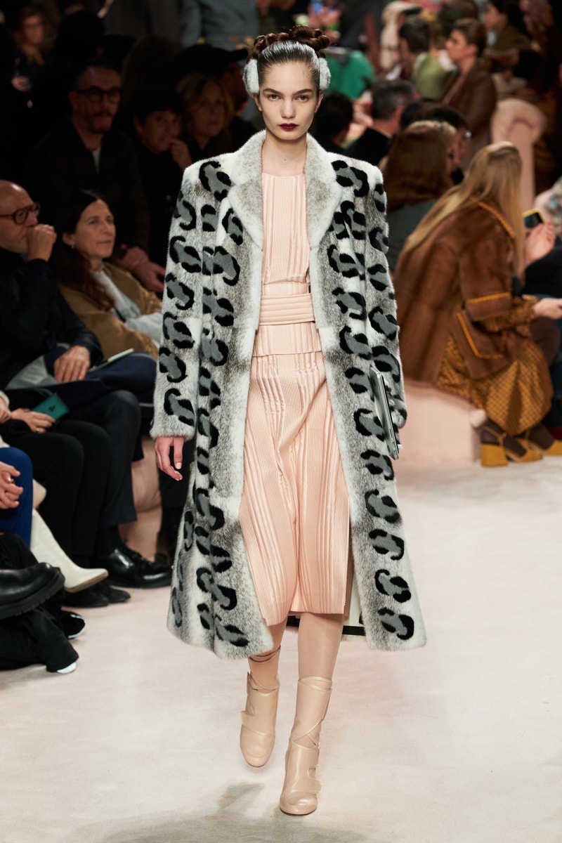 fendi fall 2020 ready to wear Milan fashion show