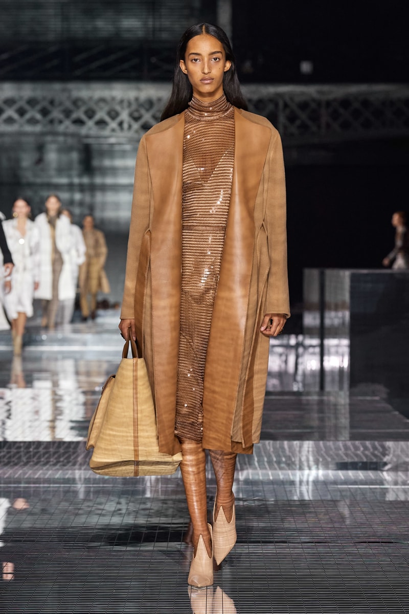 fall 2020 ready to wear burberry London fashion show