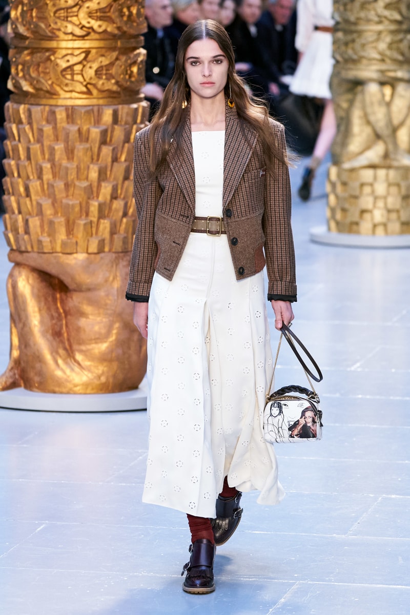 Chloé paris fashion show 2020 fw Sofia Steinberg model