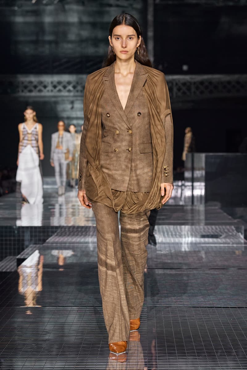 fall 2020 ready to wear burberry London fashion show