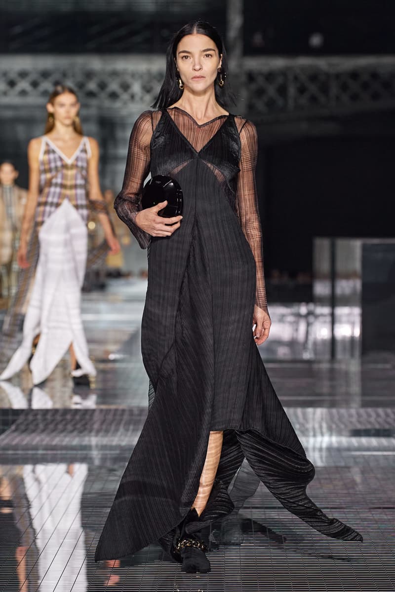 fall 2020 ready to wear burberry London fashion show