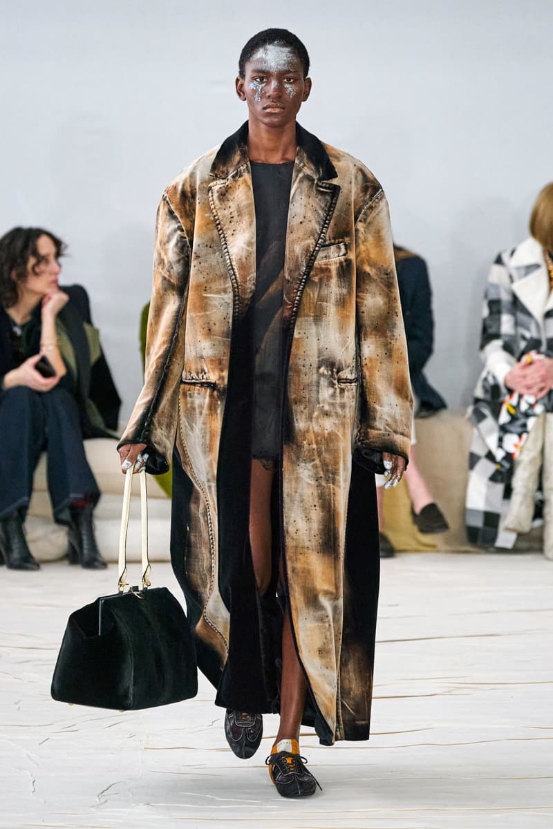 marni mfw 2020 fw rabbit alice in wonderland