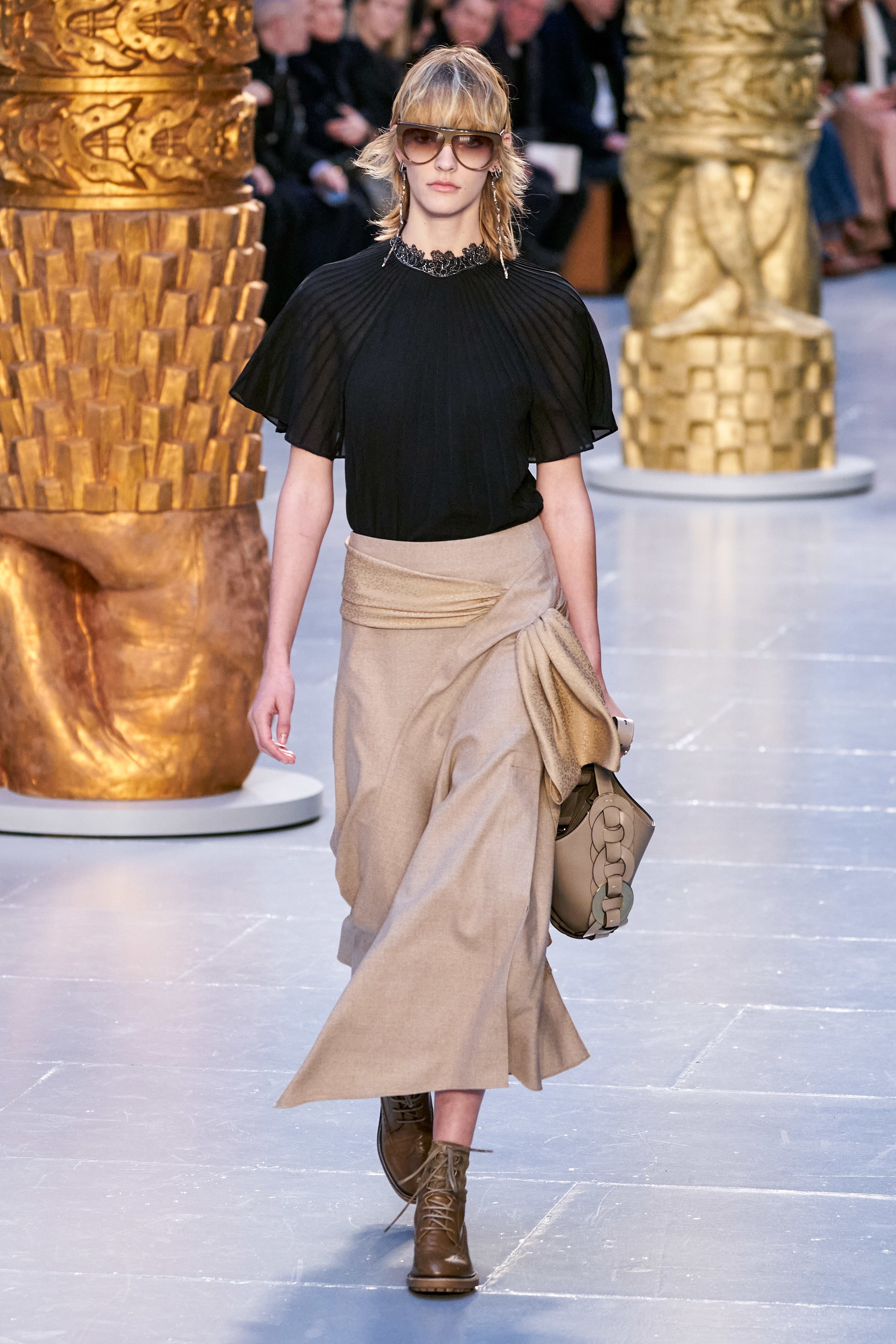 Chloé paris fashion show 2020 fw Sofia Steinberg model