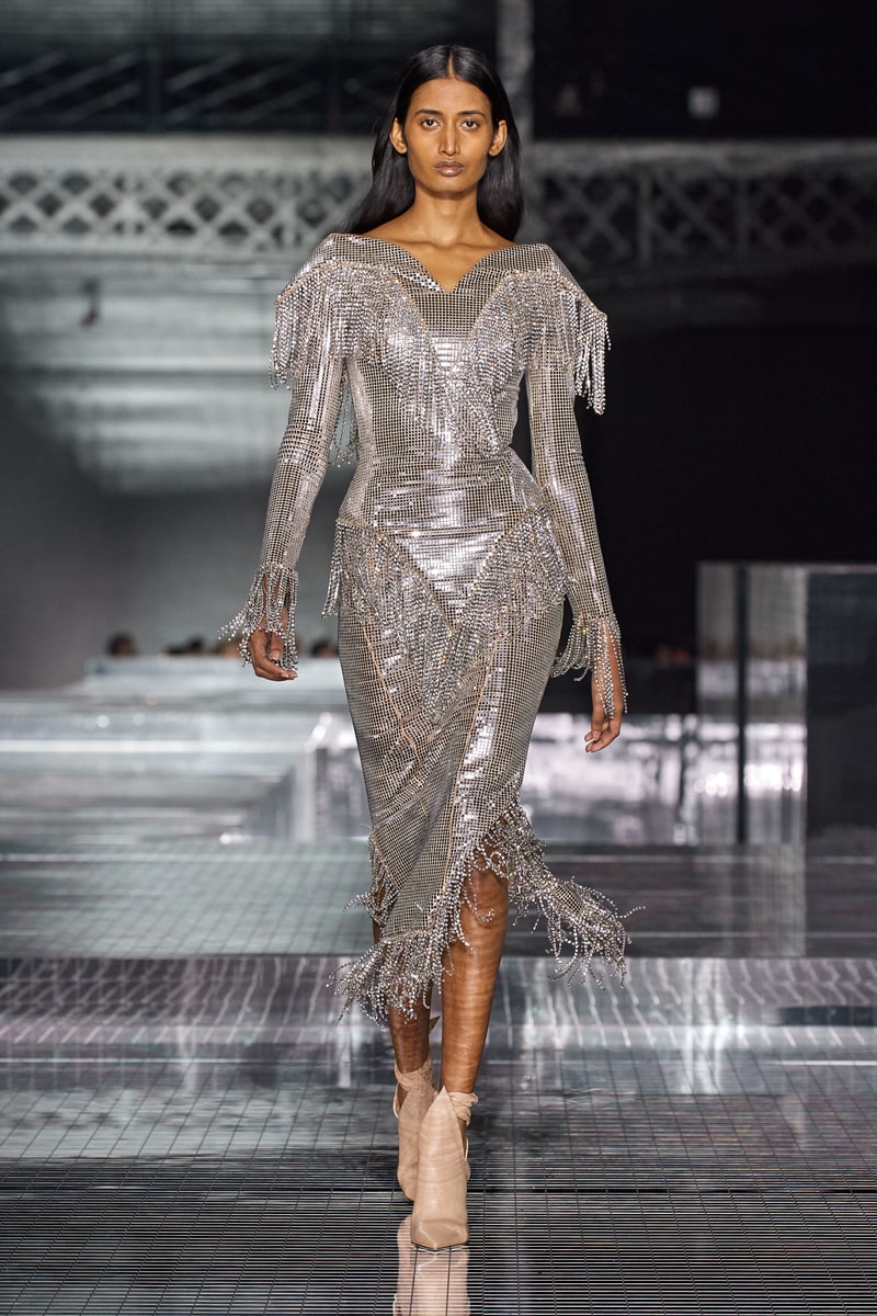 fall 2020 ready to wear burberry London fashion show