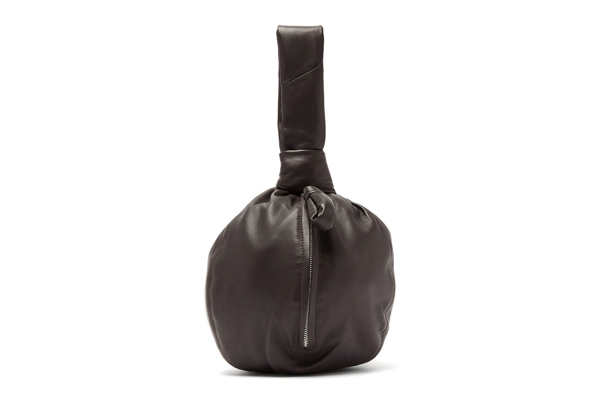 Ball Leather Cutch Bag