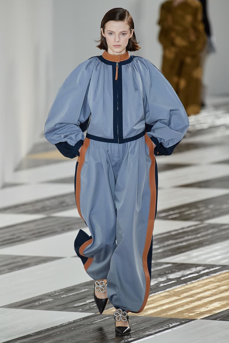 Paris fashion show fall 2020 ready to wear loewe collection
