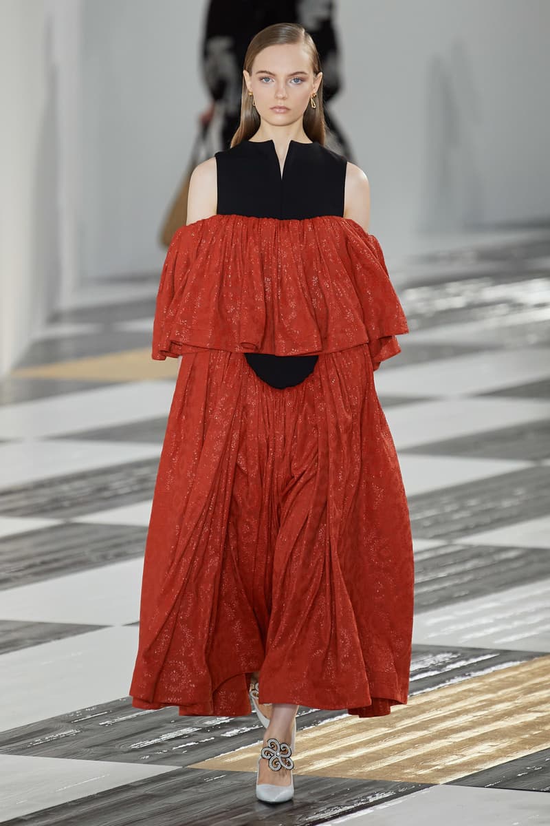 Paris fashion show fall 2020 ready to wear loewe collection