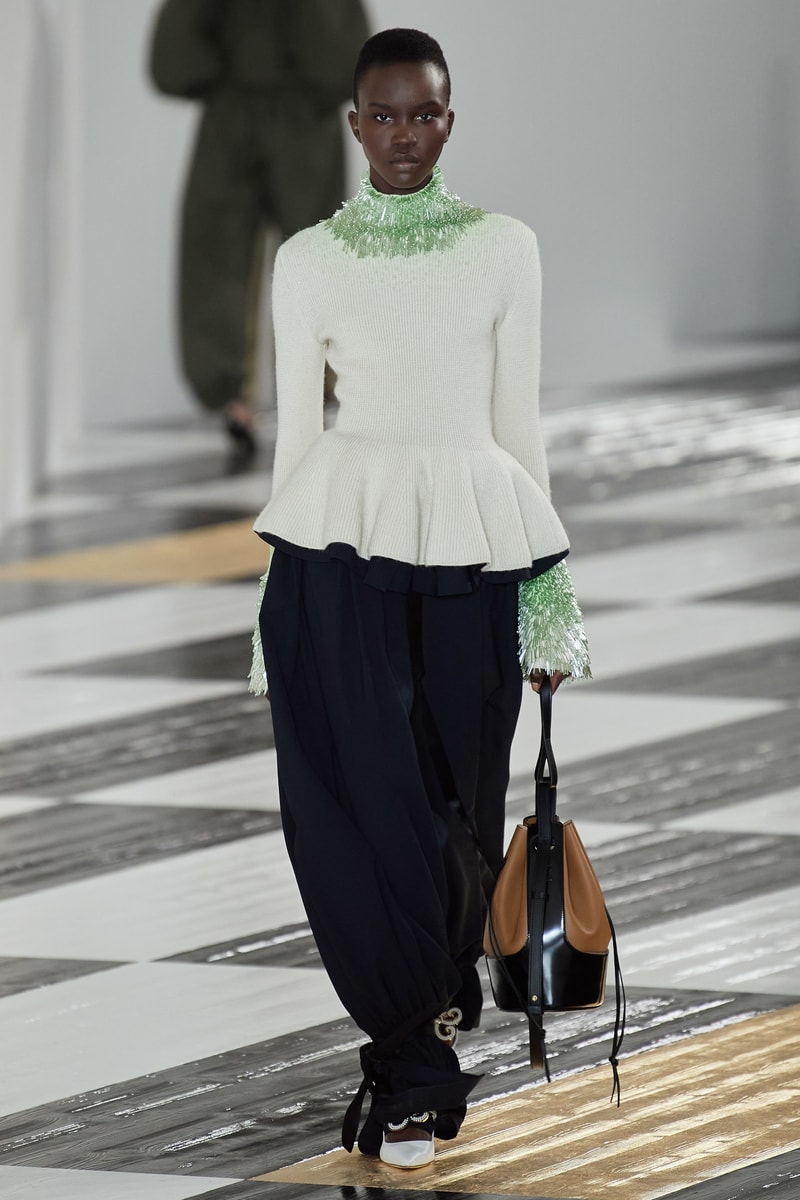Paris fashion show fall 2020 ready to wear loewe collection