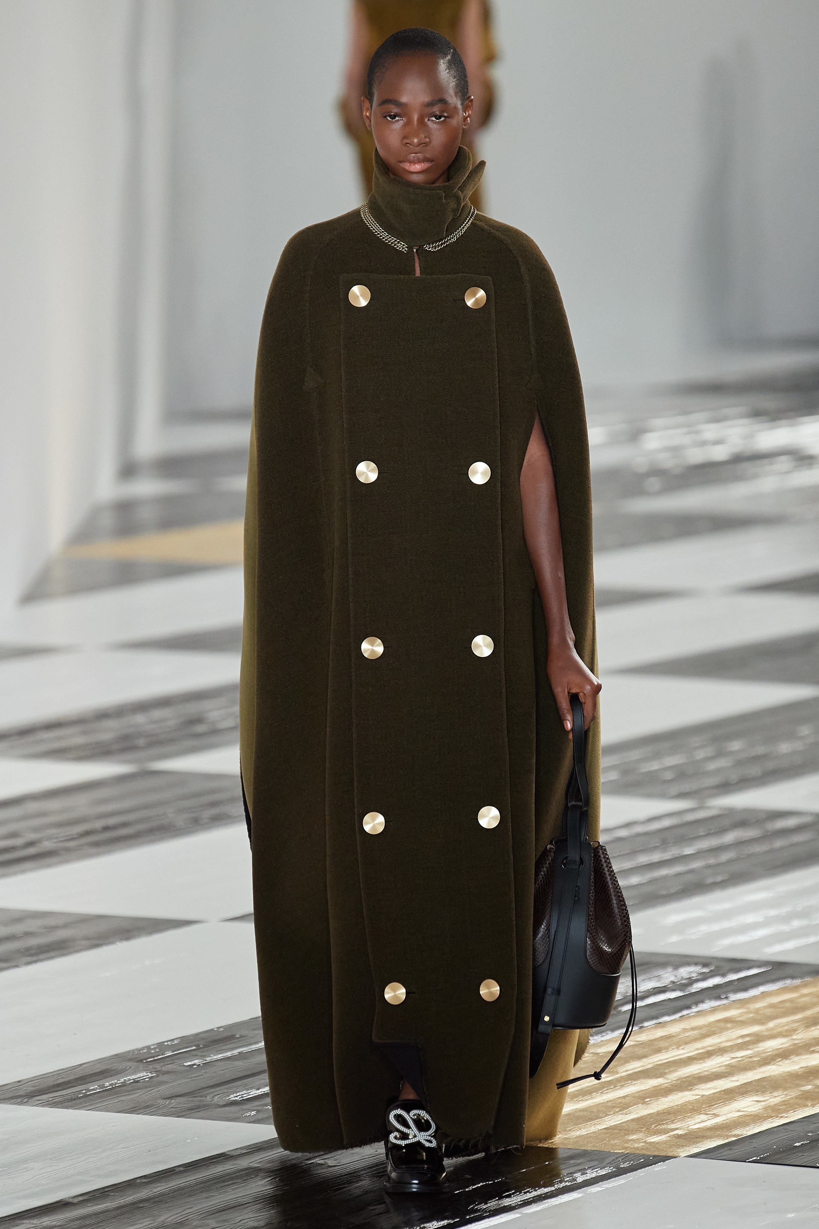 Paris fashion show fall 2020 ready to wear loewe collection