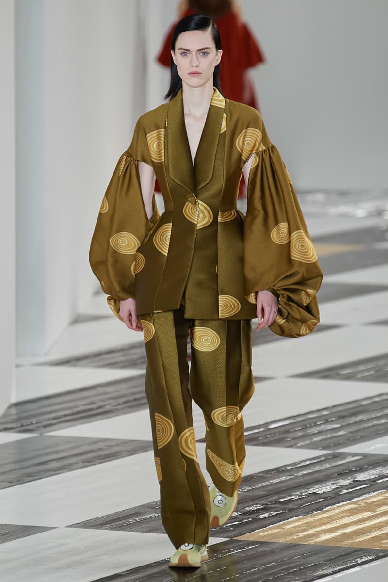 Paris fashion show fall 2020 ready to wear loewe collection