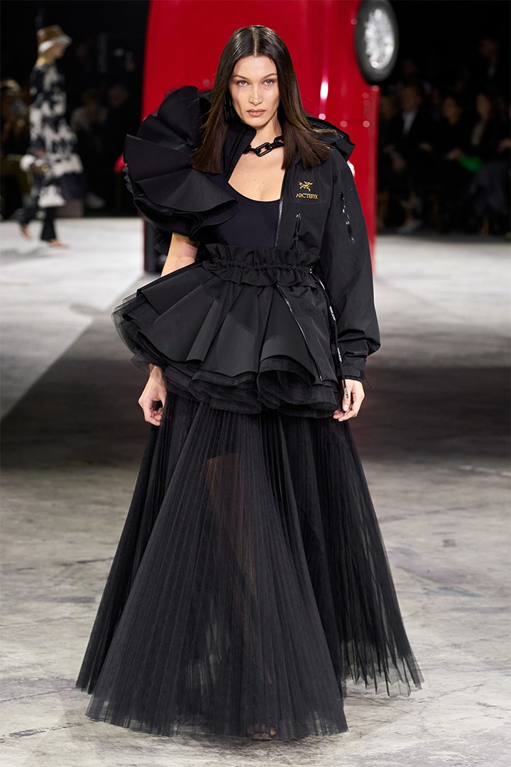 pfw off white 2020 fall Virgil Abloh Gigi hadid Bella Hadid Yolanda Hadid