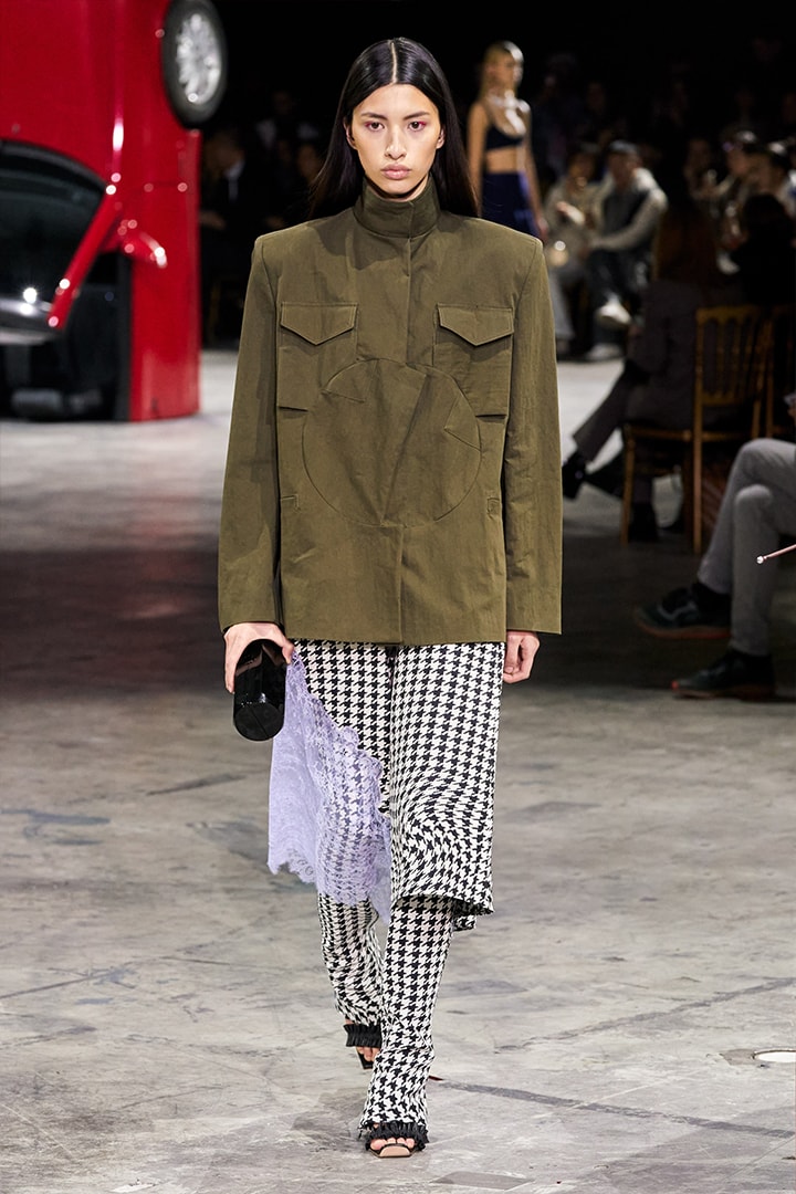 pfw off white 2020 fall Virgil Abloh Gigi hadid Bella Hadid Yolanda Hadid