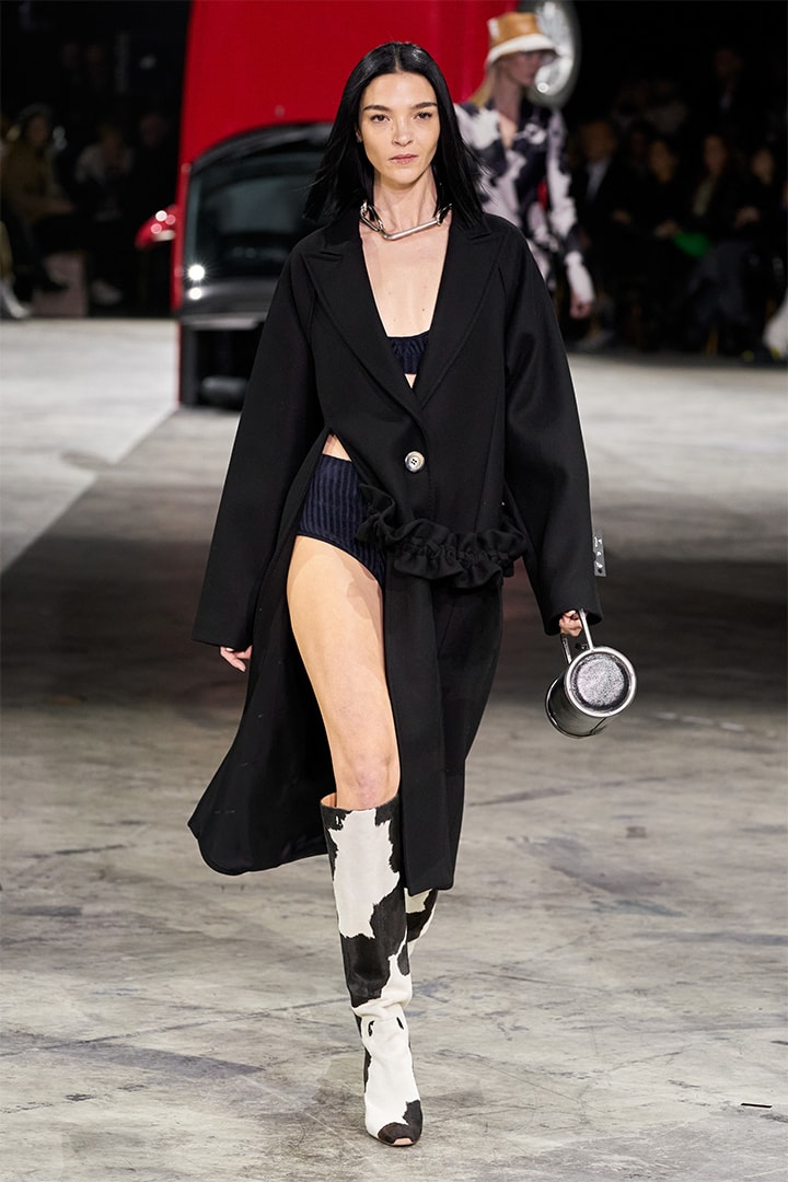 pfw off white 2020 fall Virgil Abloh Gigi hadid Bella Hadid Yolanda Hadid
