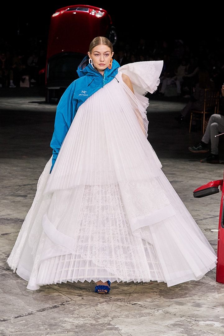 pfw off white 2020 fall Virgil Abloh Gigi hadid Bella Hadid Yolanda Hadid