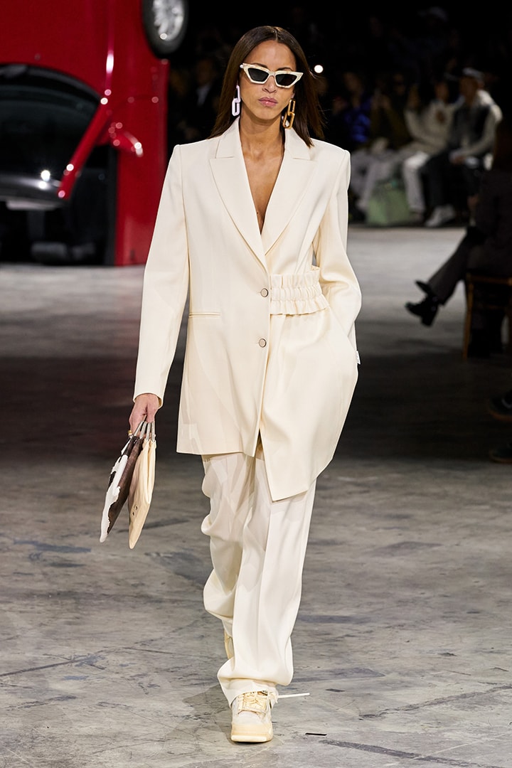 pfw off white 2020 fall Virgil Abloh Gigi hadid Bella Hadid Yolanda Hadid
