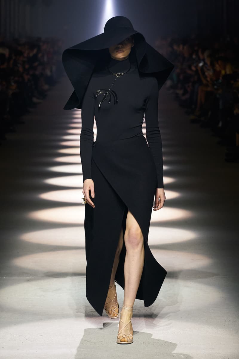 givenchy 2020 pfw Clare Waight Keller runway