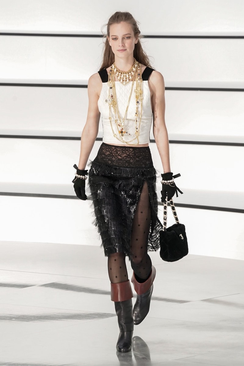 chanel paris pfw 2020 virginie viard grand palais fw
