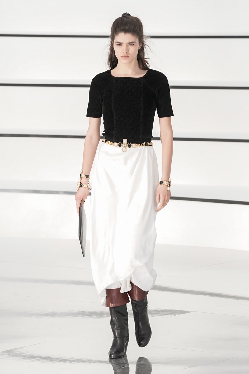 chanel paris pfw 2020 virginie viard grand palais fw