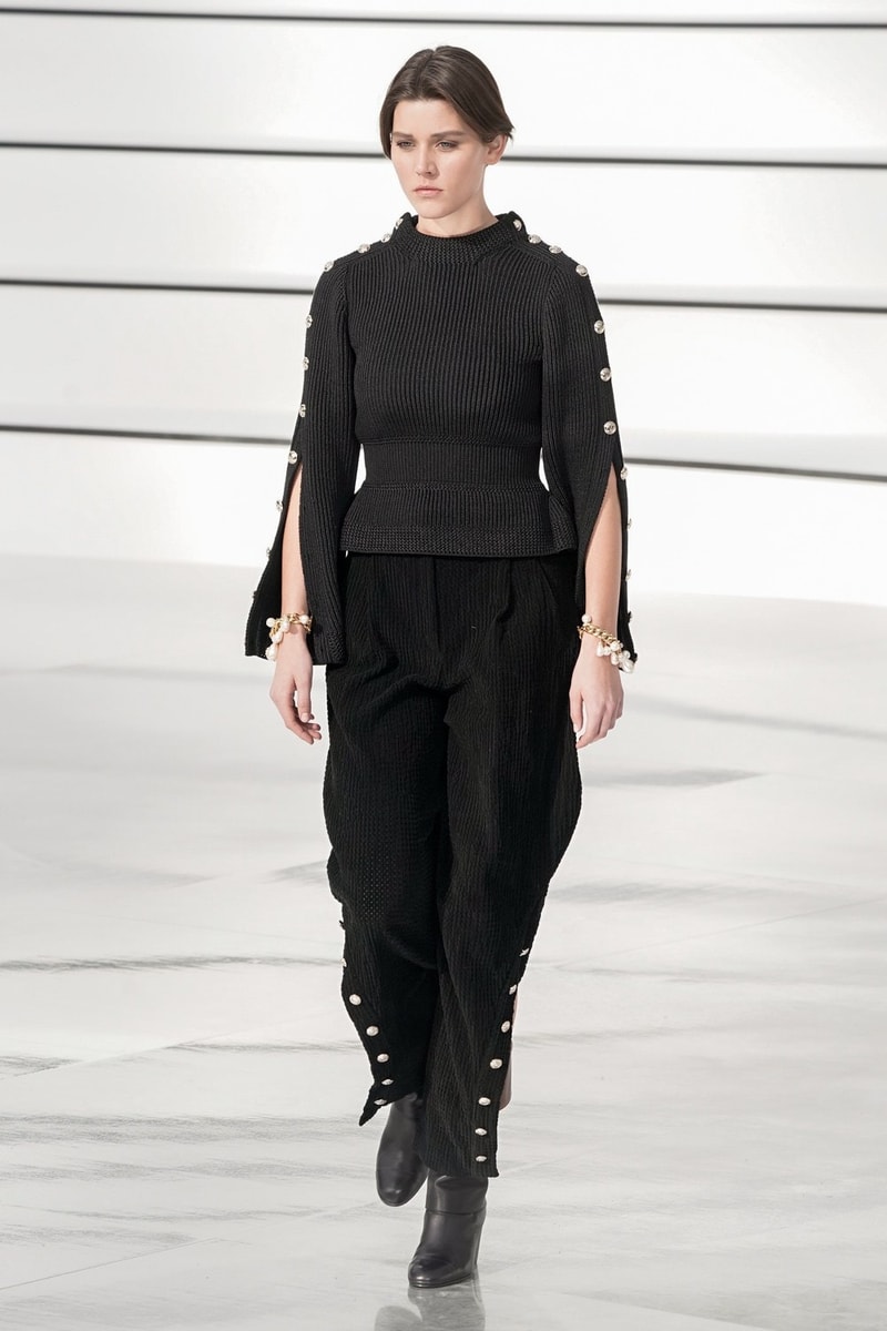 chanel paris pfw 2020 virginie viard grand palais fw