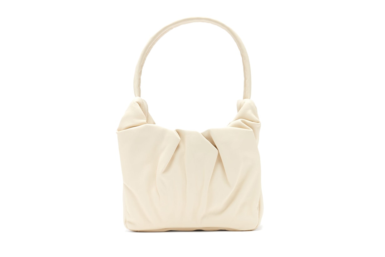  White Handbags Trends 2020 Spring Summer BOTTEGA VENETA BIENEN-DAVIS BALENCIAGA SHRIMPS LOEWE PRADA MARNI STAUD GUCCI HILLIER BARTLEY 