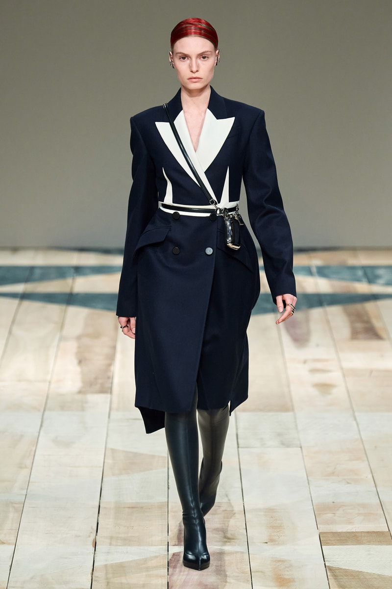 Paris fashion shows Alexander mcqueen 2020 ready to wear