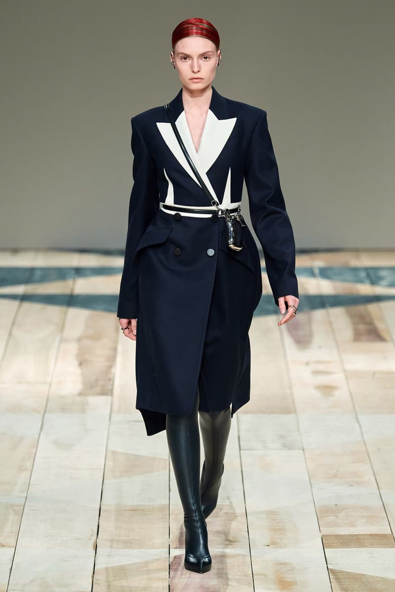 Paris fashion shows Alexander mcqueen 2020 ready to wear