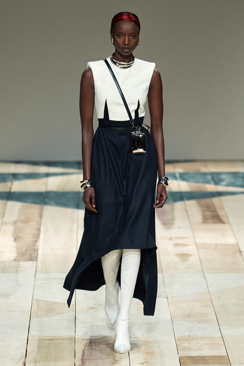 Paris fashion shows Alexander mcqueen 2020 ready to wear