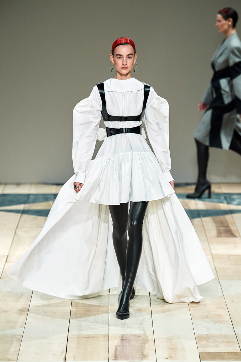 Paris fashion shows Alexander mcqueen 2020 ready to wear
