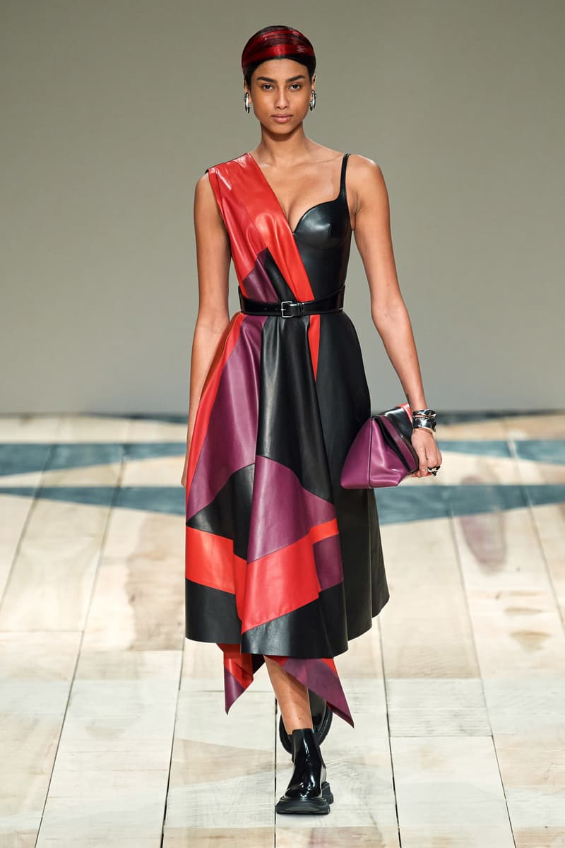 Paris fashion shows Alexander mcqueen 2020 ready to wear