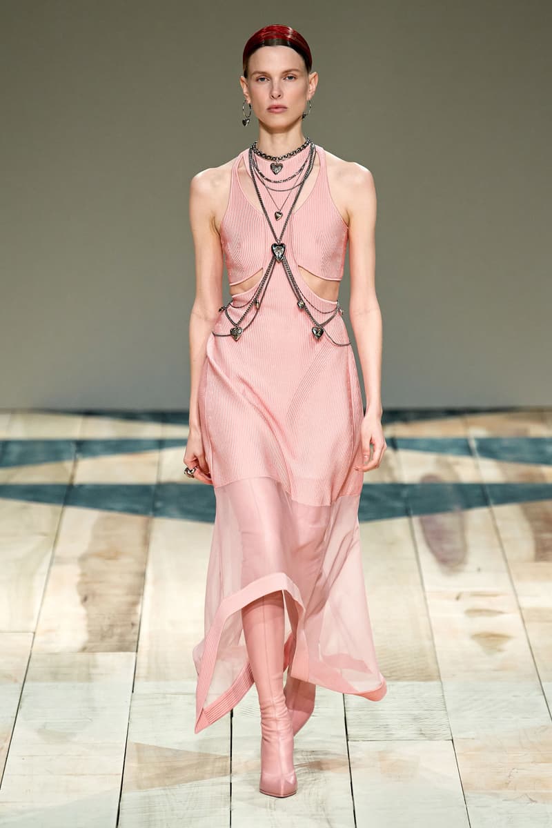 Paris fashion shows Alexander mcqueen 2020 ready to wear