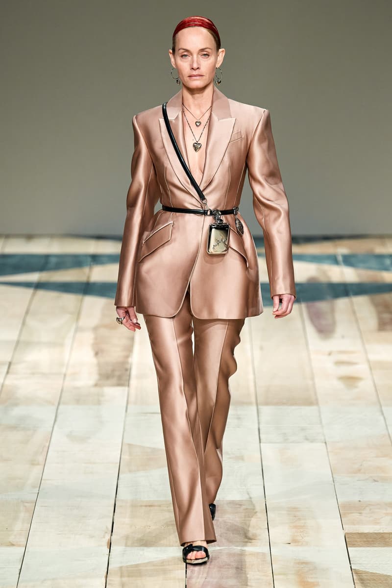 Paris fashion shows Alexander mcqueen 2020 ready to wear