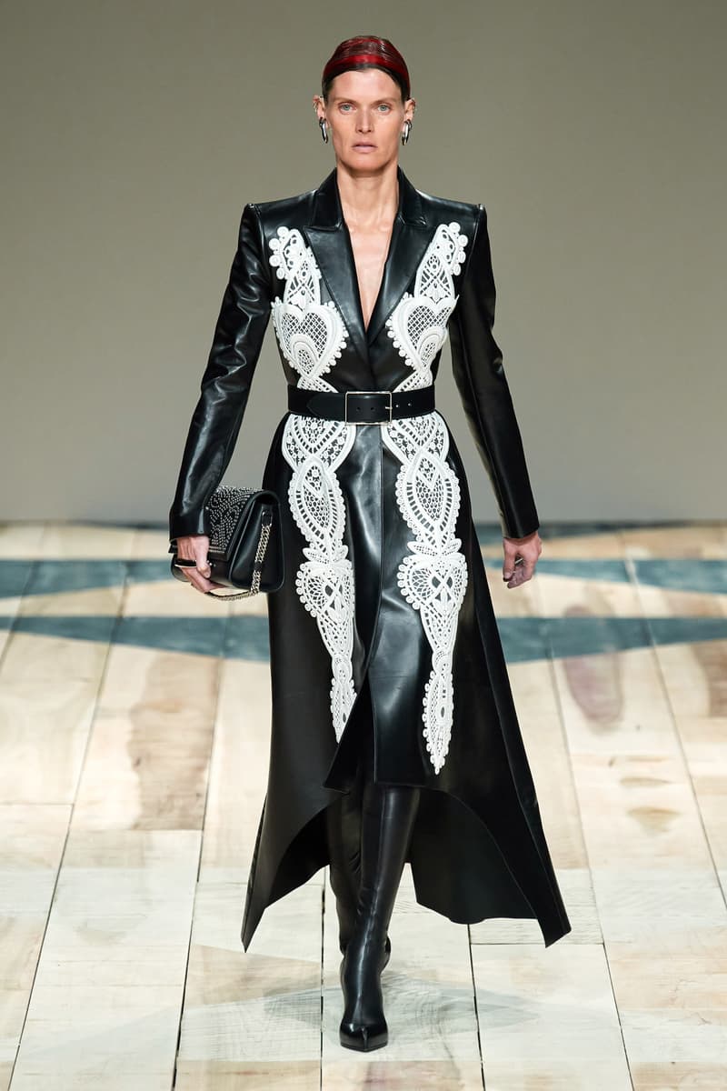 Paris fashion shows Alexander mcqueen 2020 ready to wear