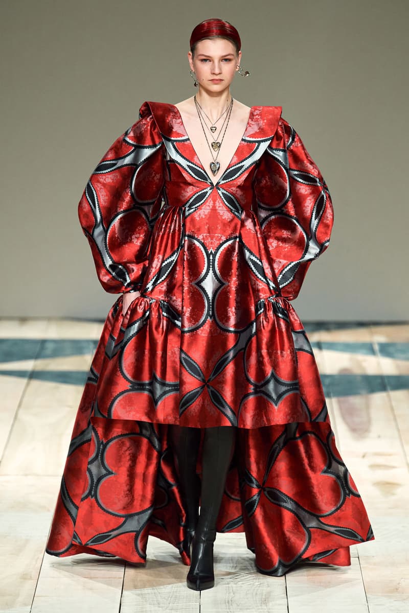 Paris fashion shows Alexander mcqueen 2020 ready to wear