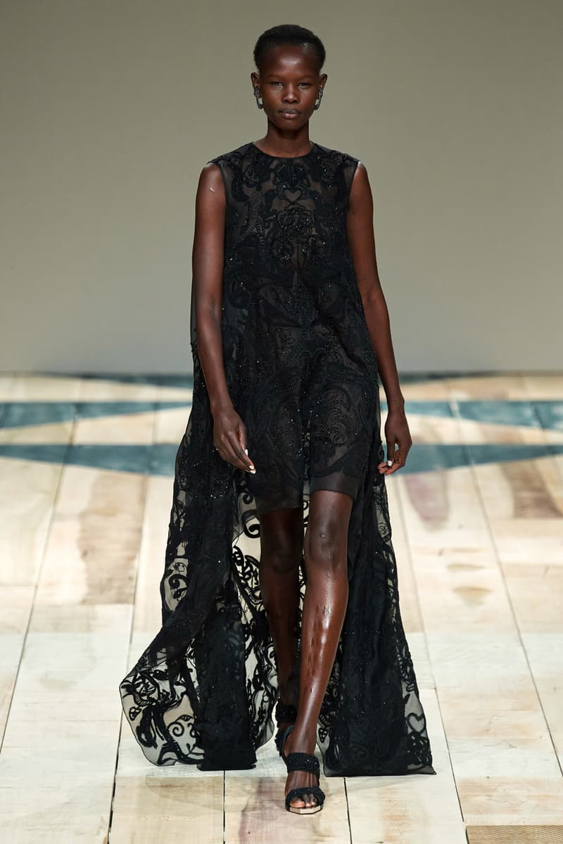 Paris fashion shows Alexander mcqueen 2020 ready to wear