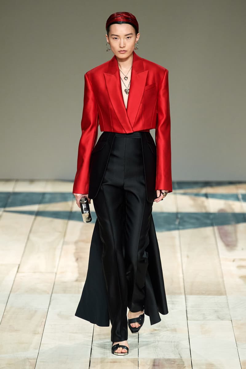 Paris fashion shows Alexander mcqueen 2020 ready to wear