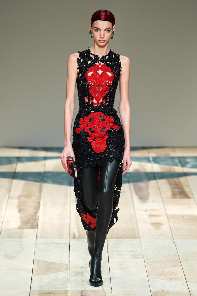 Paris fashion shows Alexander mcqueen 2020 ready to wear