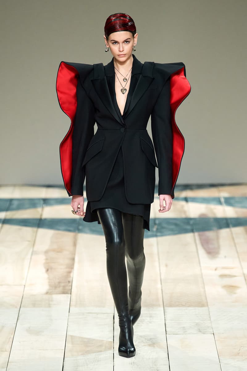 Paris fashion shows Alexander mcqueen 2020 ready to wear
