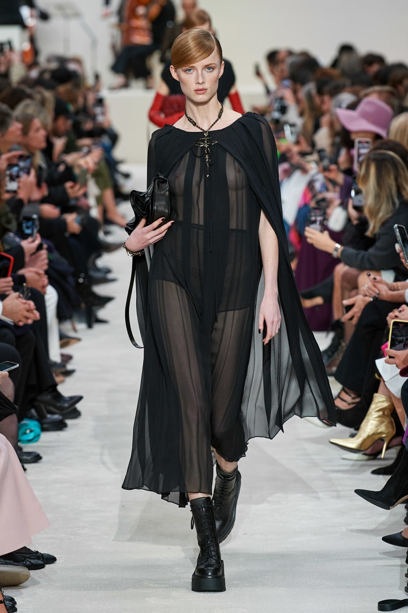 valentino pfw 2020 fw Pierpaolo Piccioli runway show
