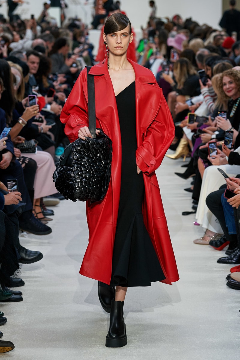 valentino pfw 2020 fw Pierpaolo Piccioli runway show
