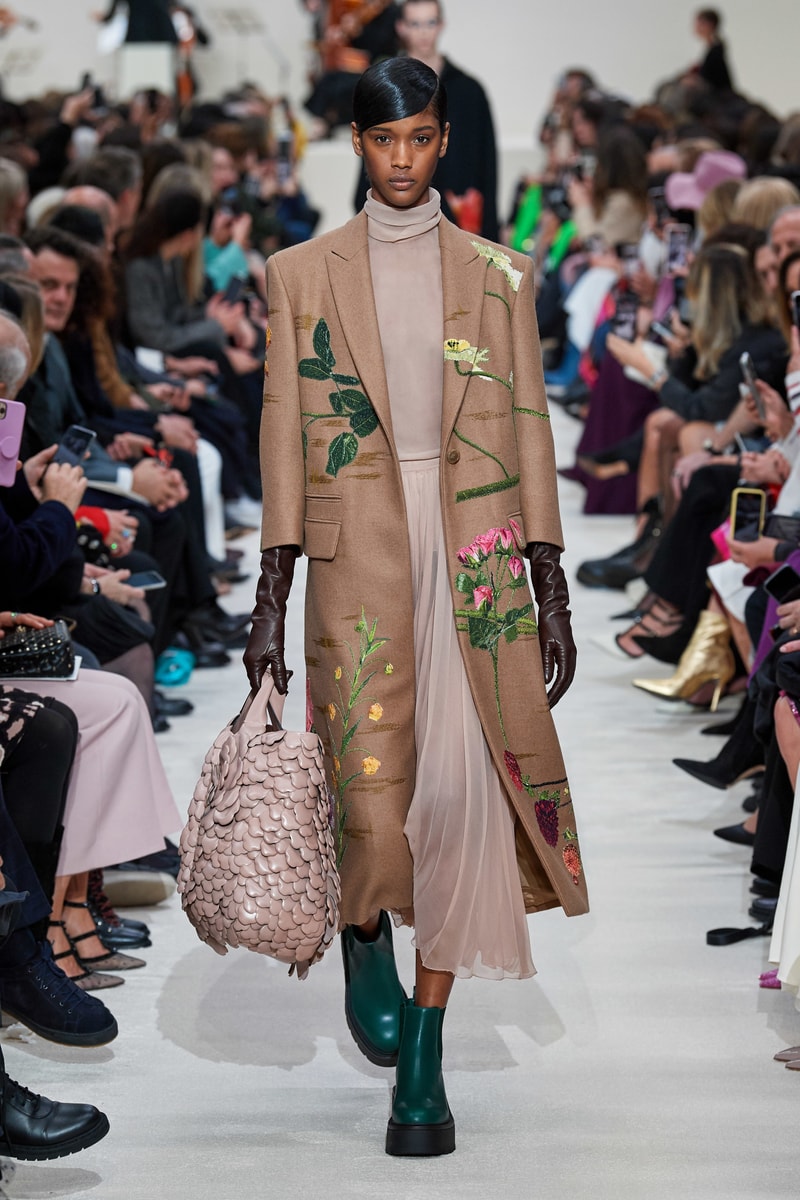 valentino pfw 2020 fw Pierpaolo Piccioli runway show