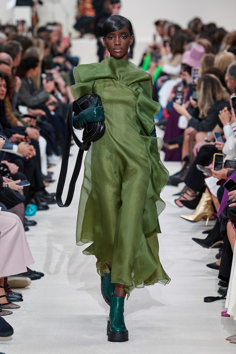 valentino pfw 2020 fw Pierpaolo Piccioli runway show