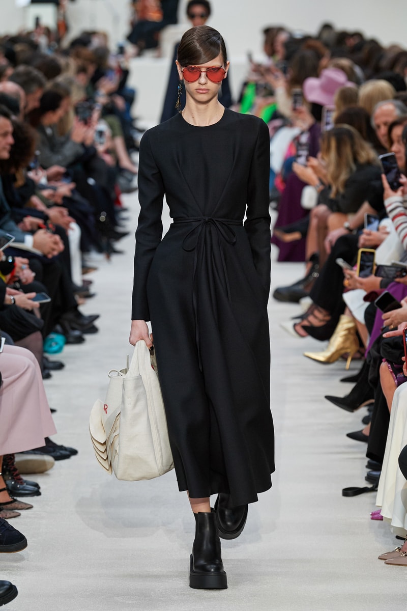 valentino pfw 2020 fw Pierpaolo Piccioli runway show