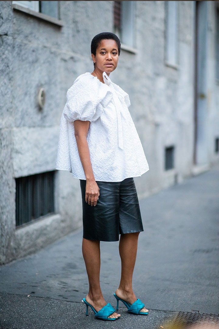 white tops and black shorts street style