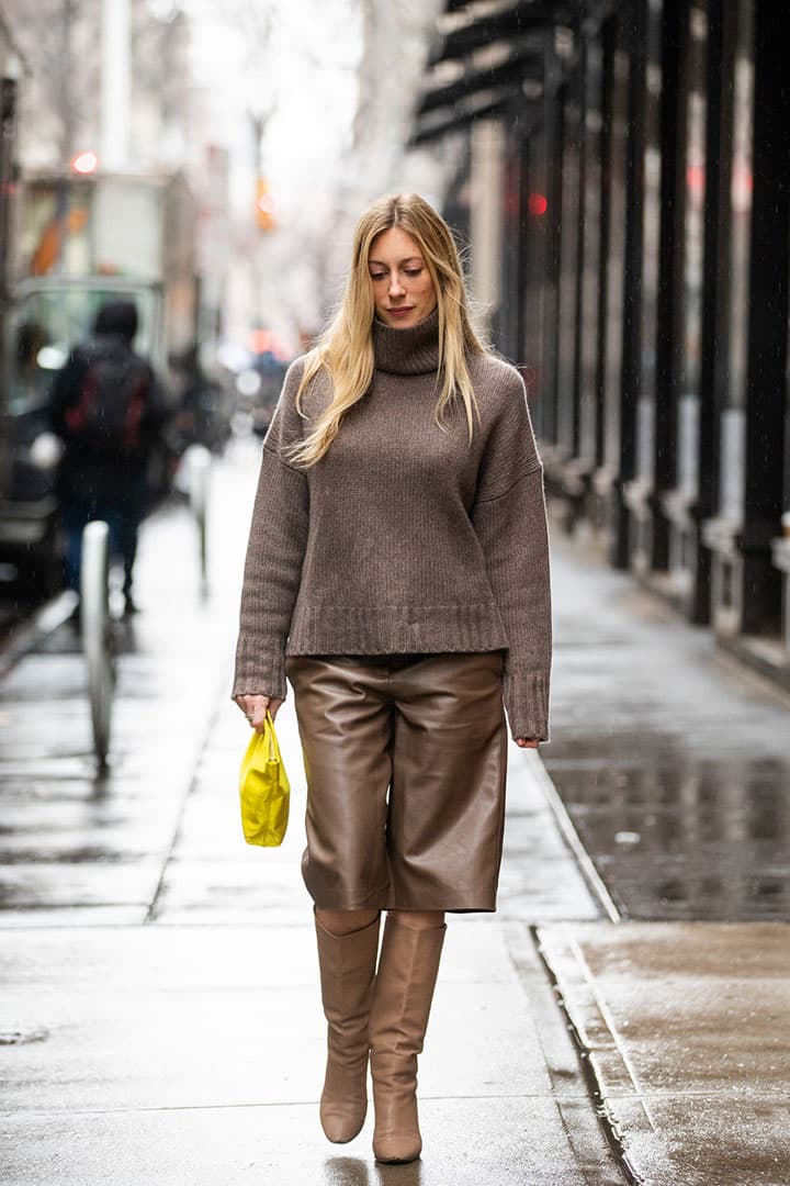 brown leather shorts street style