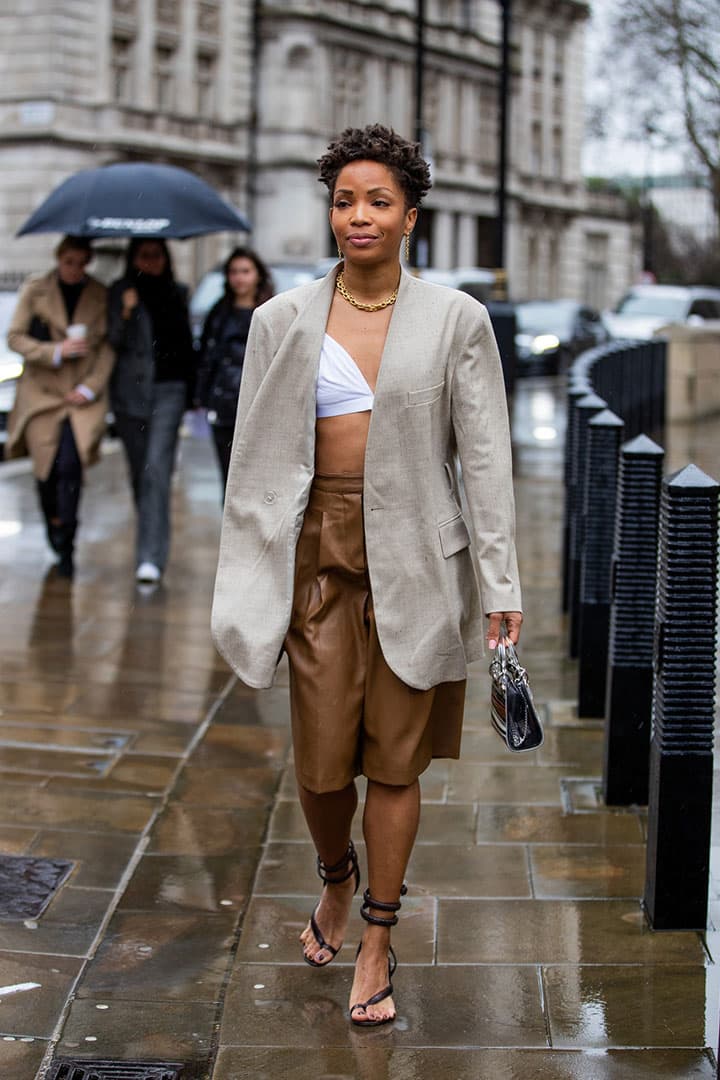 brown leather shorts street style