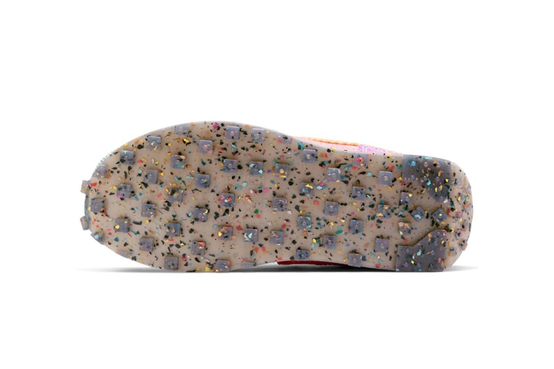 Nike Daybreak Sail Desert Berry Color Release