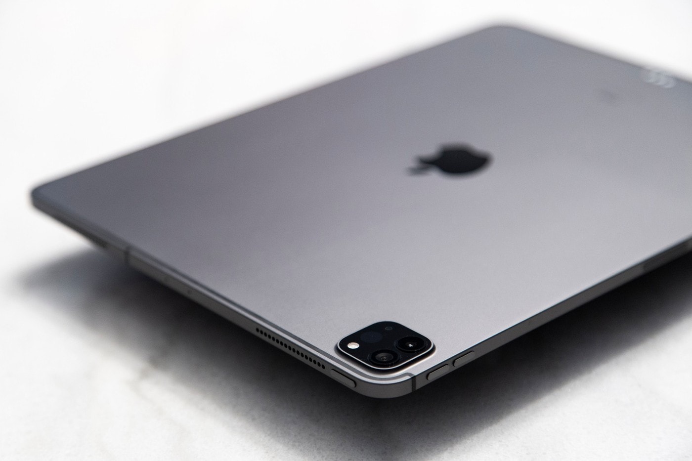 Apple iPhone 12 design 2020 iPad Pro