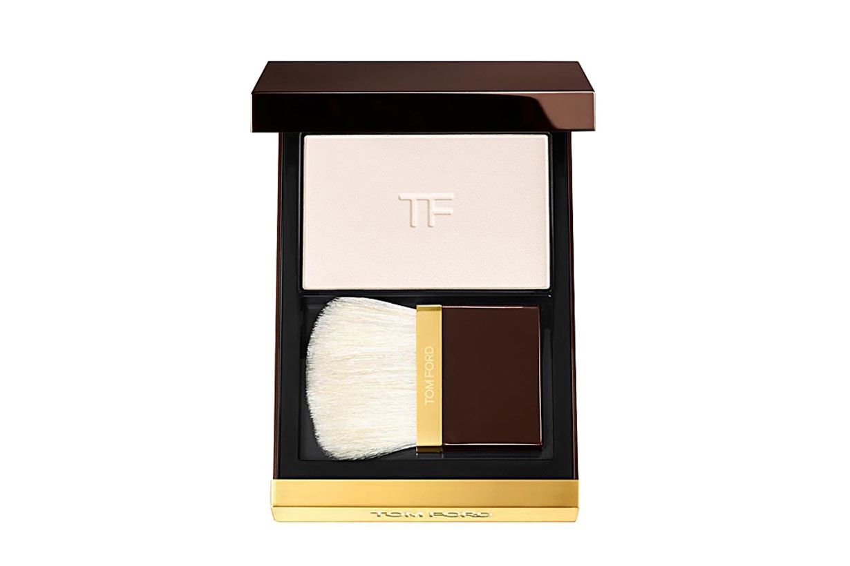 Illuminating Powder