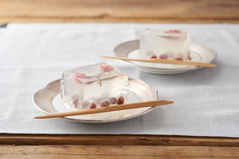 Oisix - Sakura - Dessert with Salted Sakura
