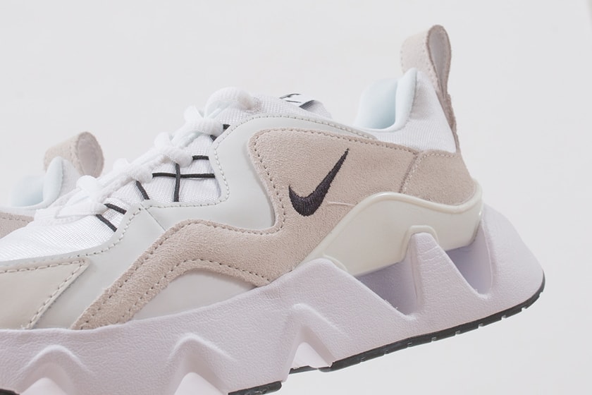 Nike RYZ 365 New White Color Sneaker